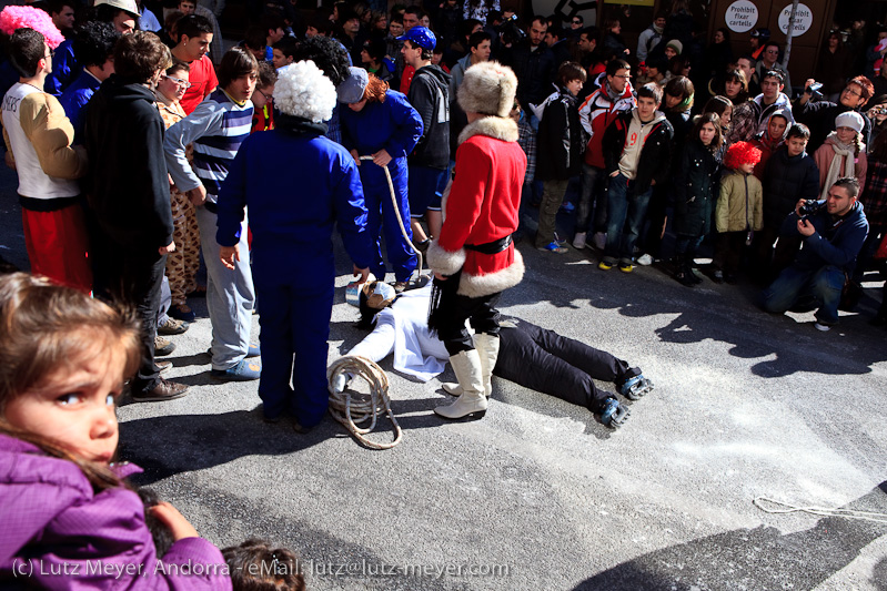 Andorra: Festa! Hang em high! Penjada at Encamp